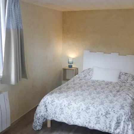 Holiday home Rural 3 Etoiles, 4 Pers Puy Du Fou Vendee ,montaigu Clisson